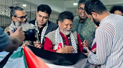 দেশে ফিরলেন আলোকচিত্রী শহিদুল আলম